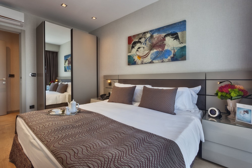 1 BEDROOM, PREMIER