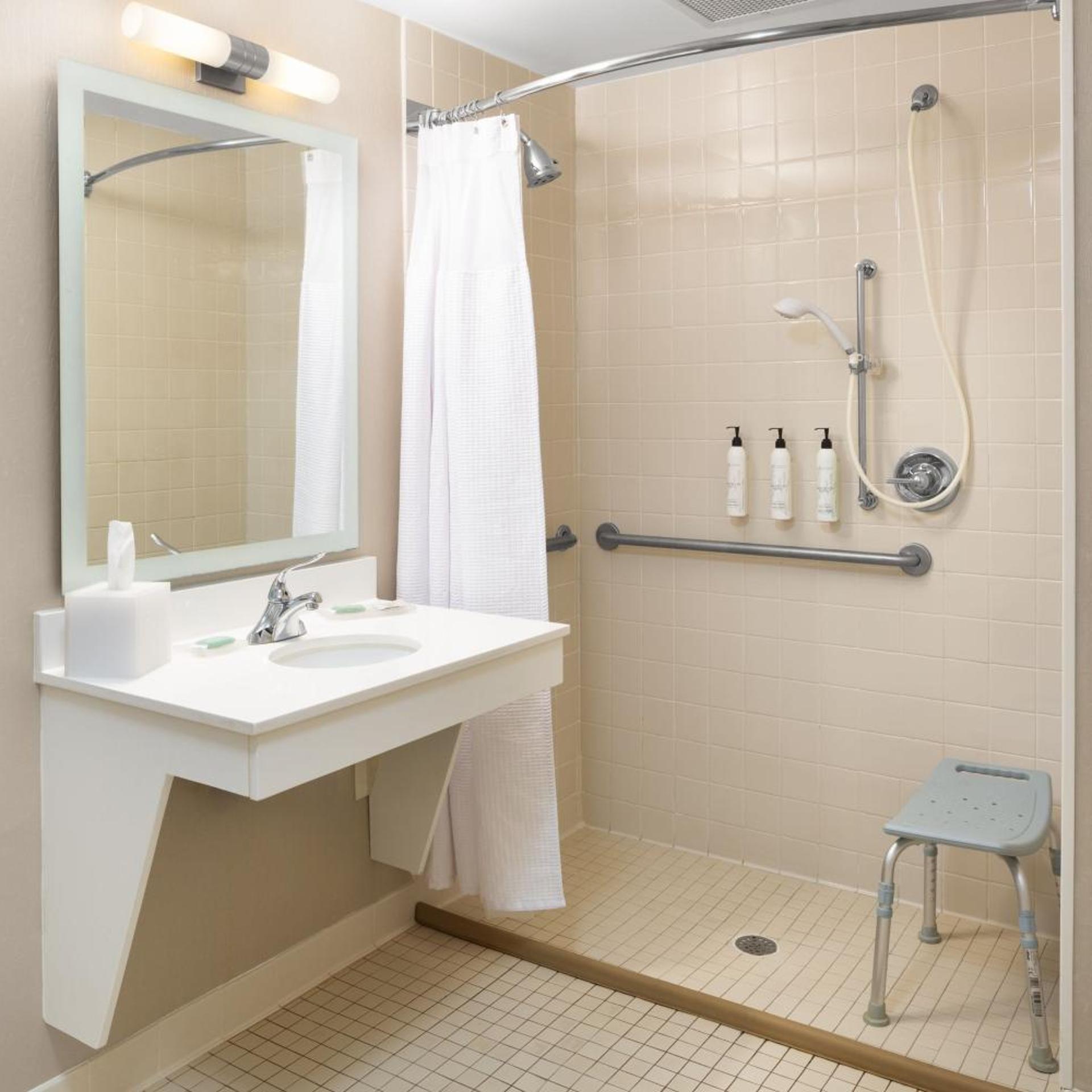 جناح مع أريكة، SpringHill Suites Milford 6/7