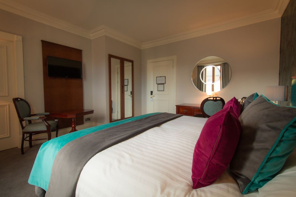 Kilkenny Hibernian Hotel 9/57
