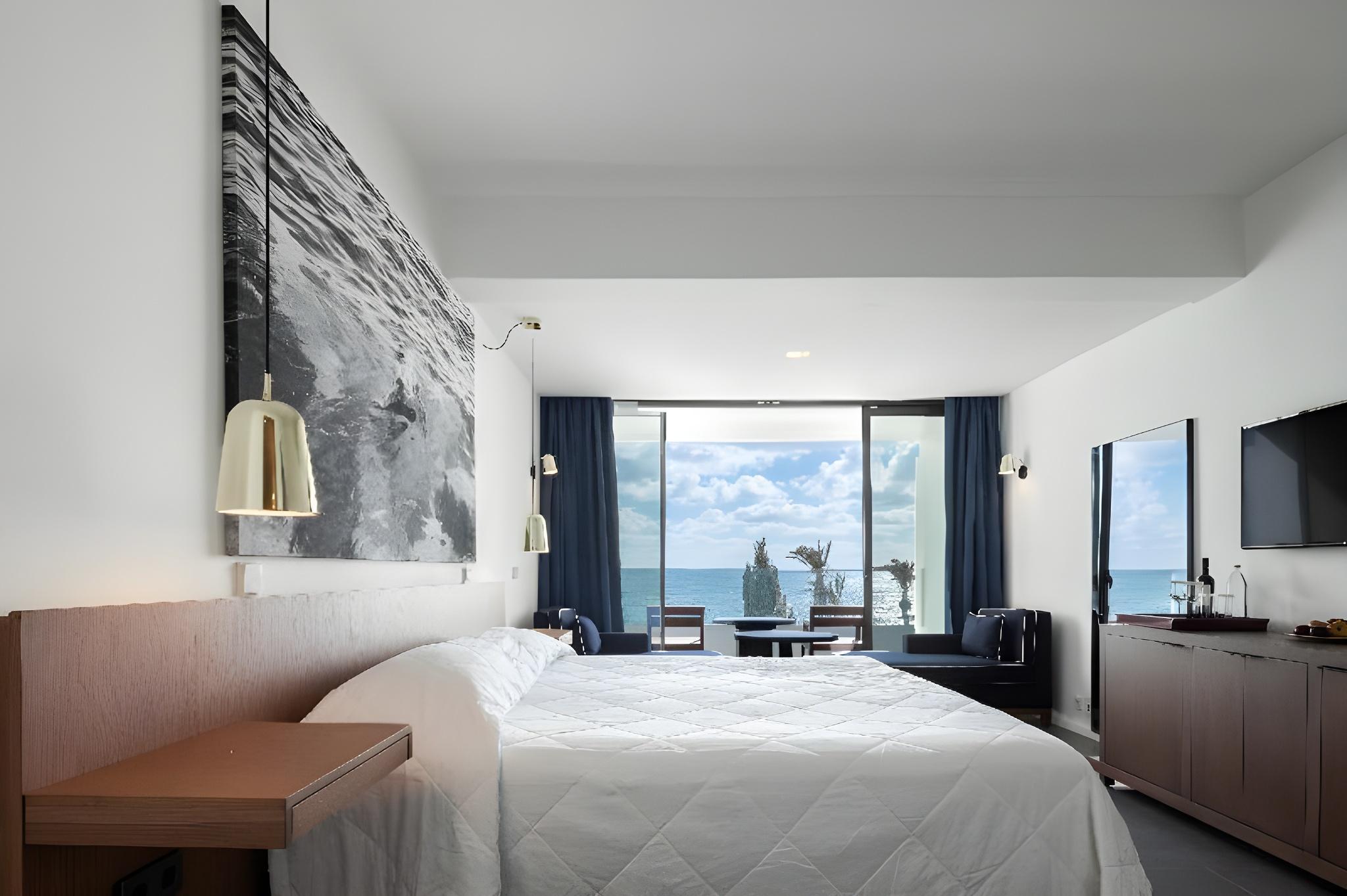 PREMIUM, DOUBLE OR TWIN BED, SEA VIEW
