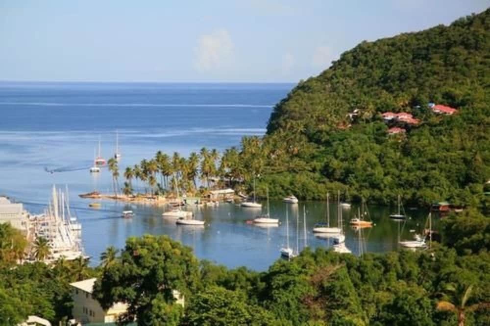 Marigot Beach Club and Dive Resort 69/75