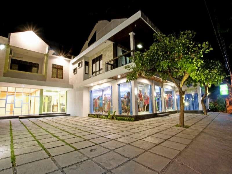 Zaen Hotel Syariah Solo 19/24