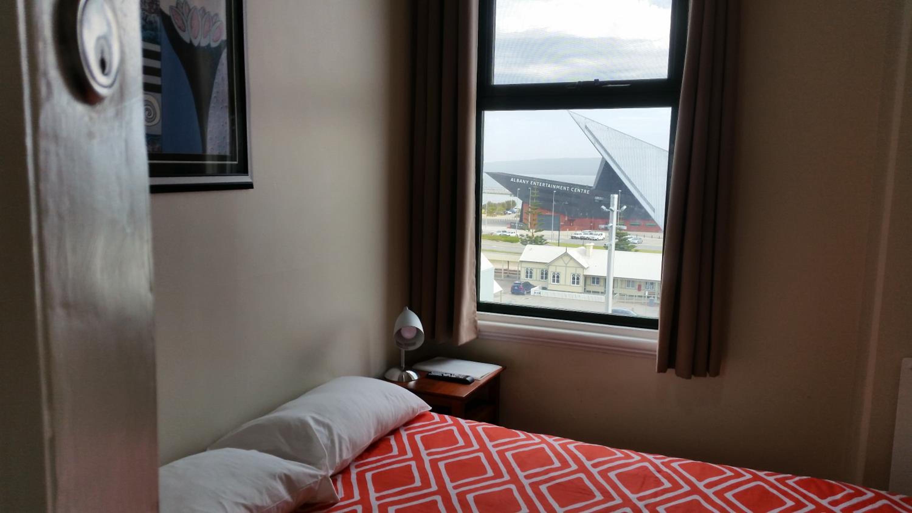 Six Degrees Boutique Hotel 22/67