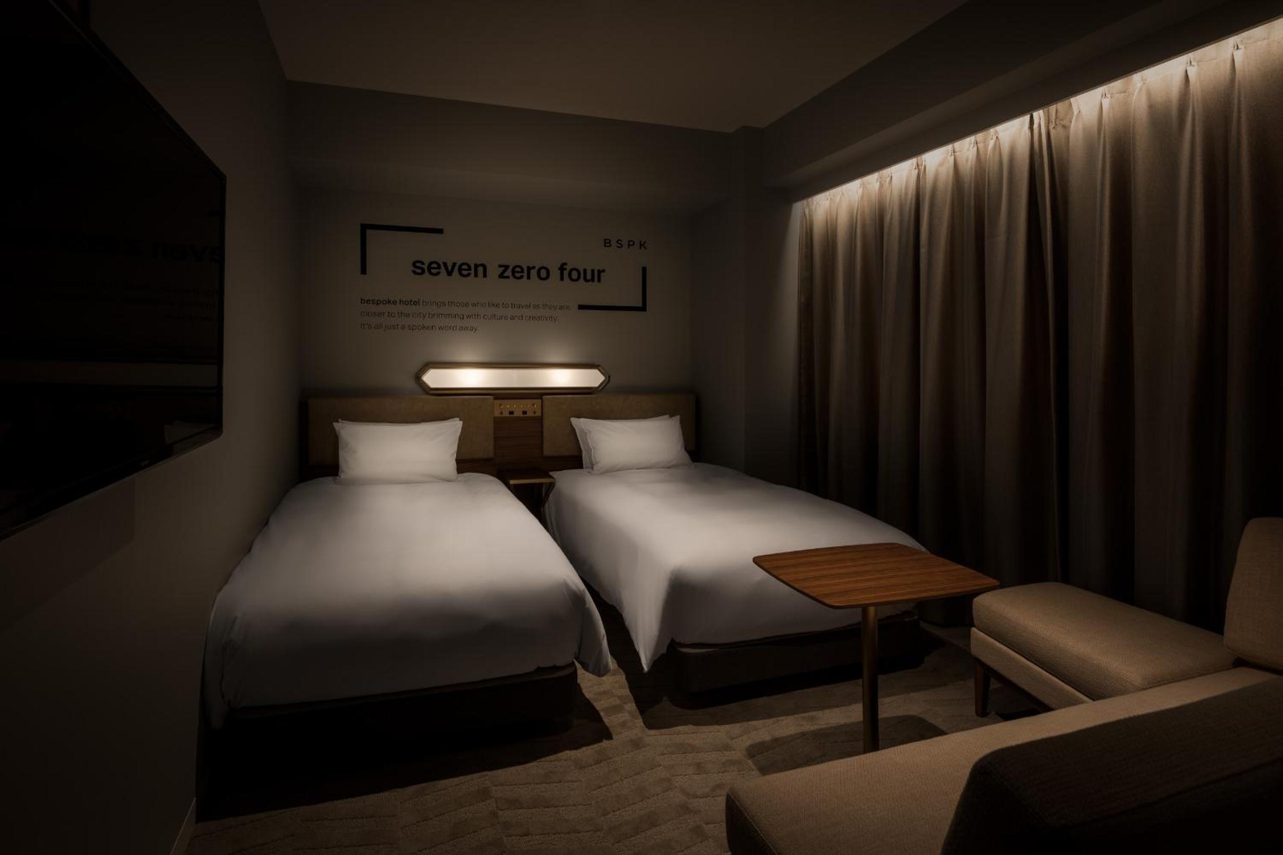 ECONOMY, TWIN BEDS