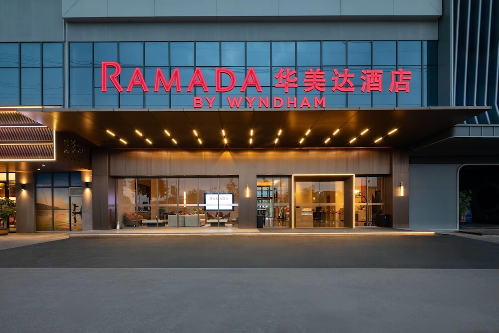 Ramada by Wyndham Zhaoqing Dawang 3/38