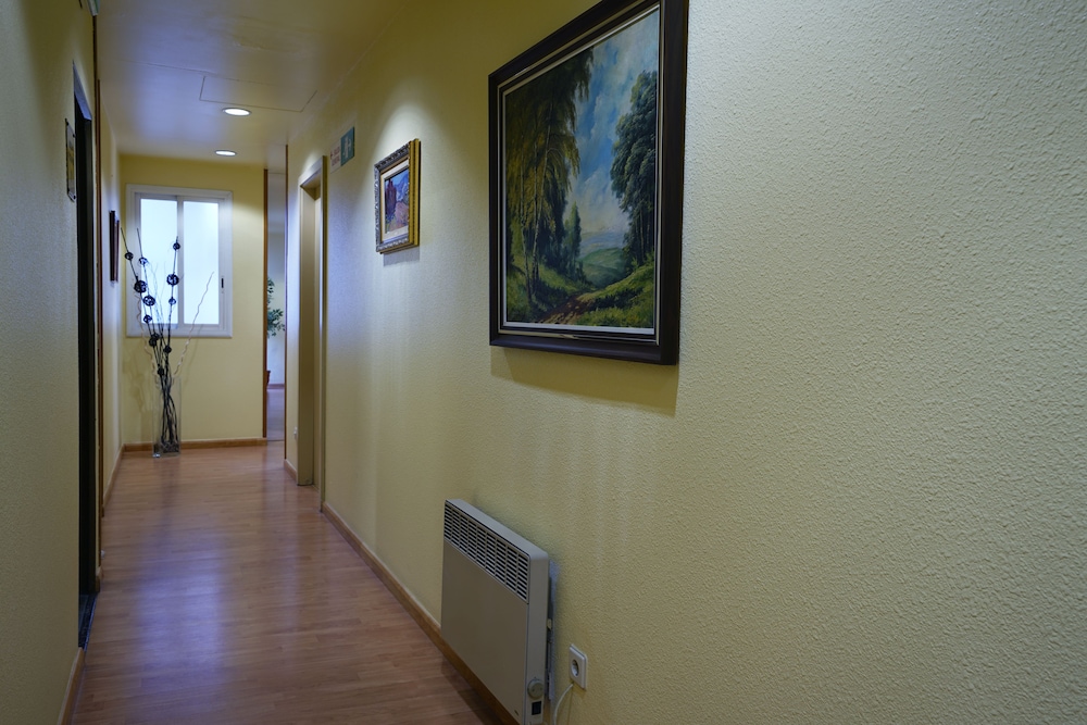 Hotel Esplugues 19/35