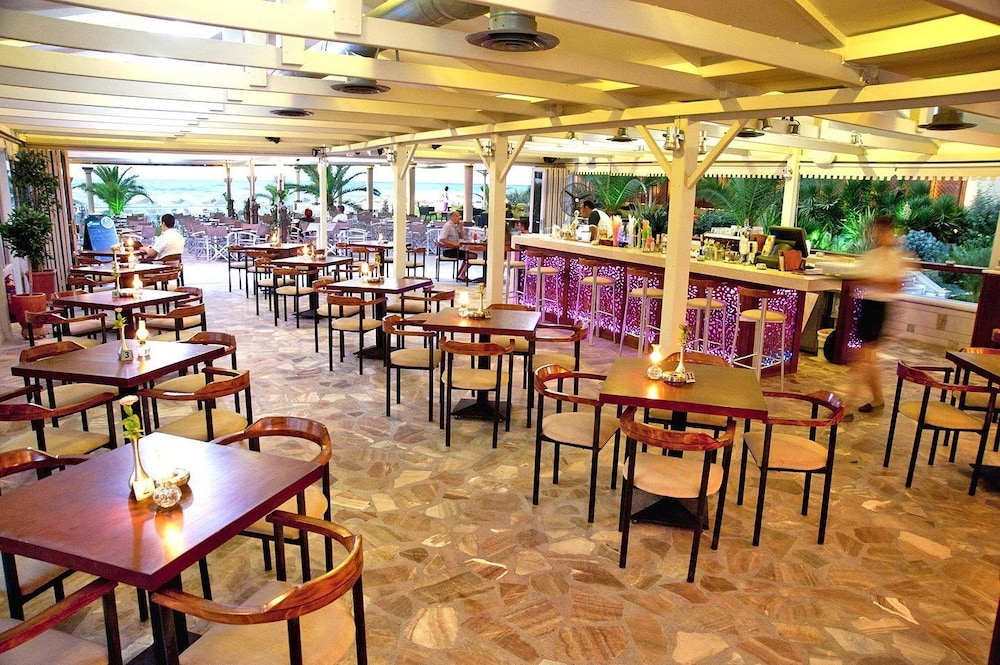 Odyssia Beach 26/50