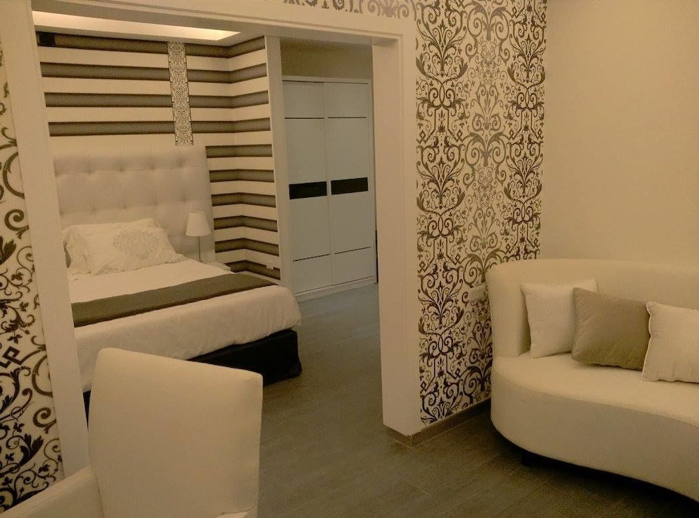 Mina Accomodation 12/22