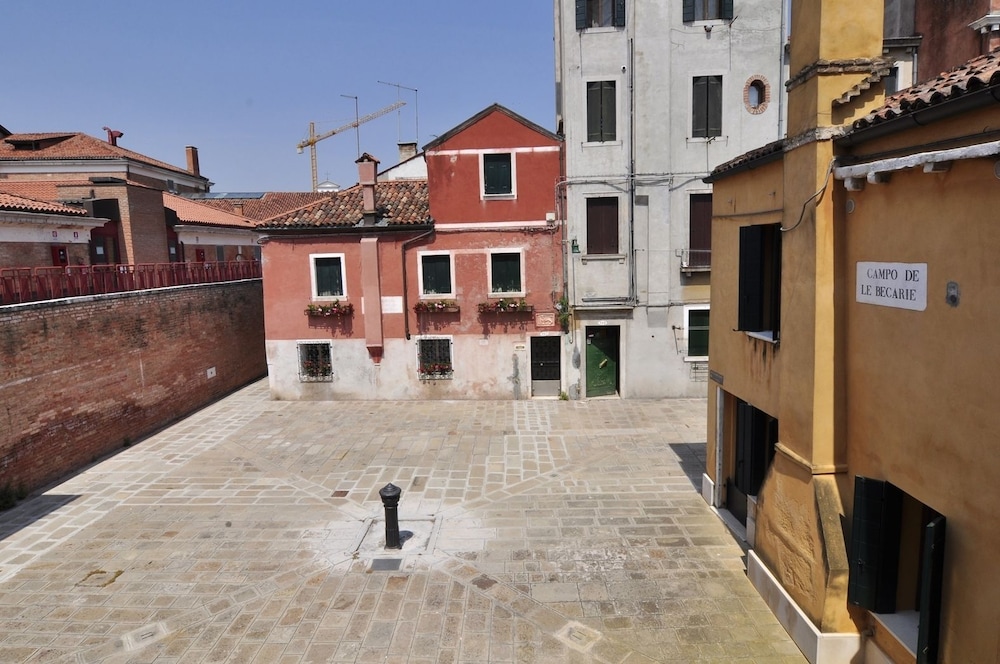 Ca' Fontanea 26/32