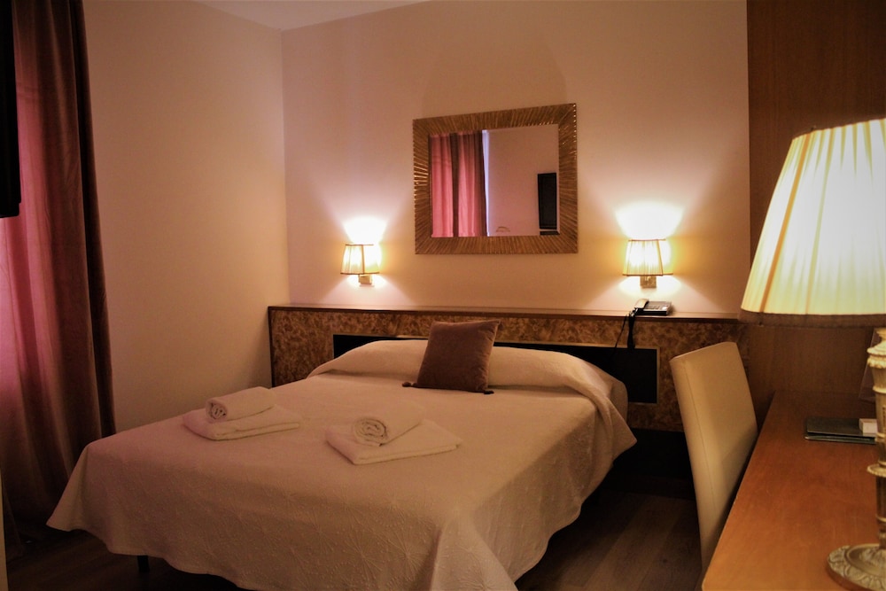 Villa Pigalle 15/50