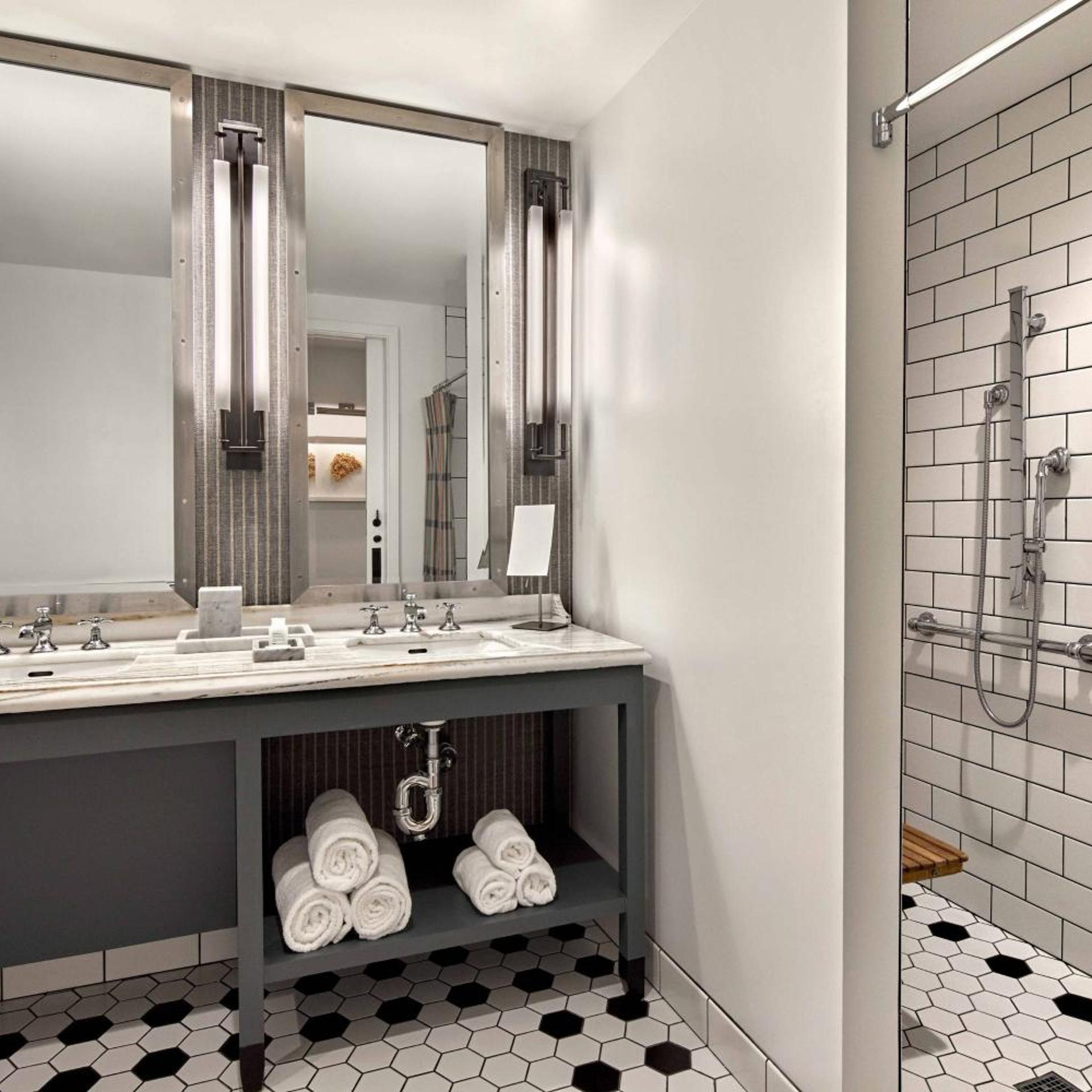 Suite, King Bed, Kitchen, Lido House, Autograph Collection 2/3