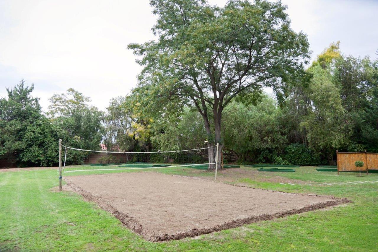Oudtshoorn Inn Hotel And Conferencing Centre 18/37