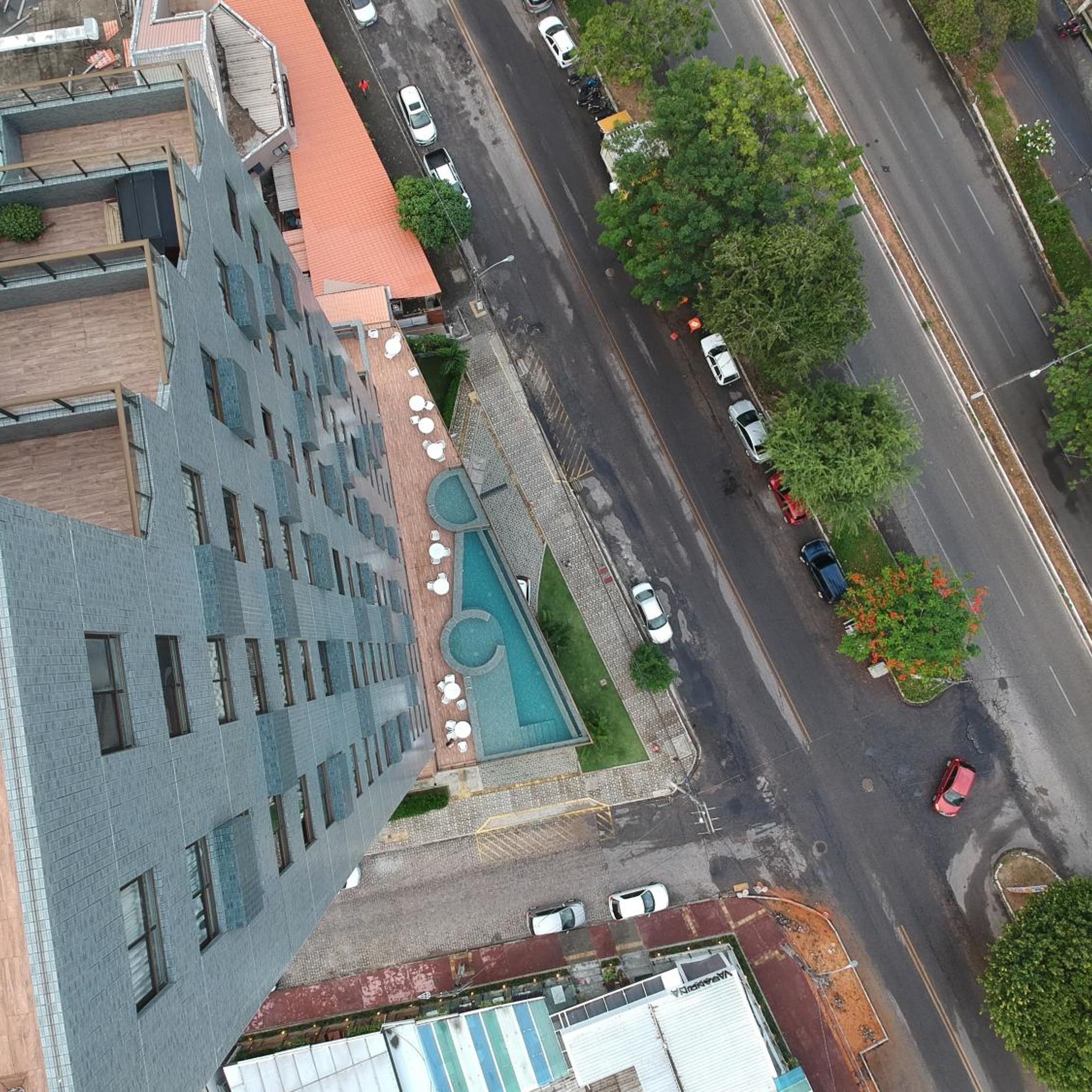 Hotel Illusion 3/50