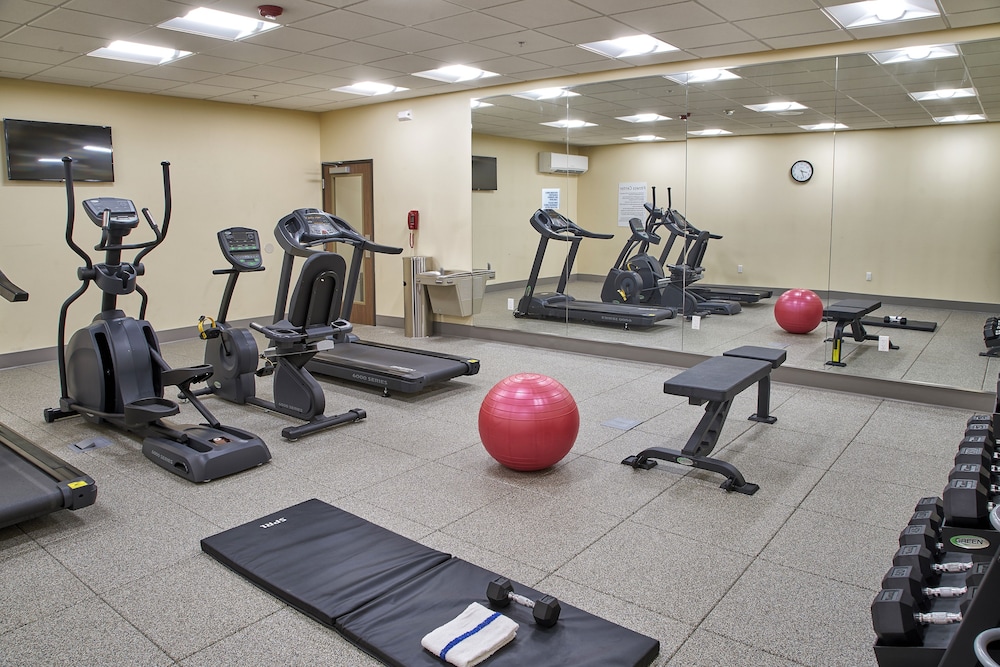 HOLIDAY INN EXPRESS AND SUITES TULSA NE - CLAREMORE 16/25
