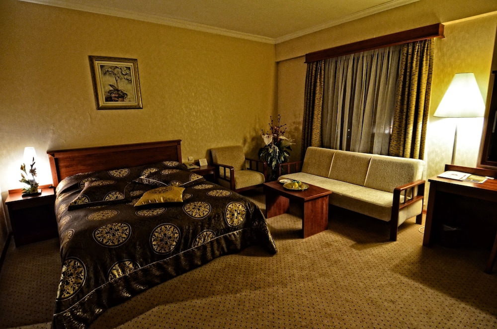 Akgun Hotel 40/54
