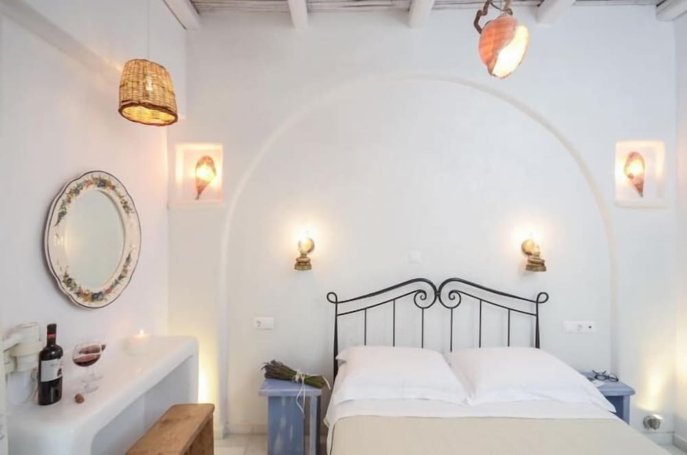 STANDARD, DOUBLE OR TWIN BED