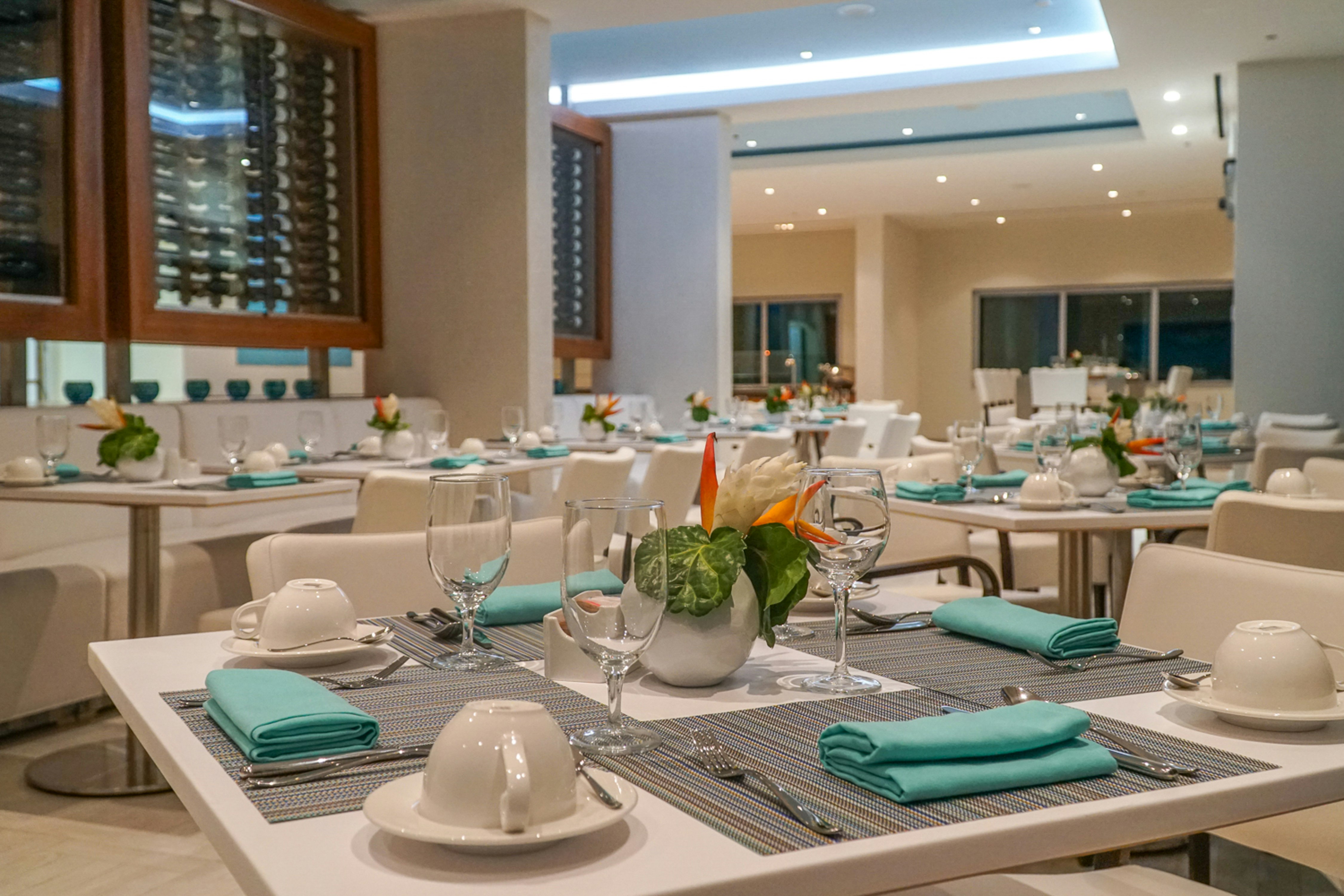 Harbor Club St Lucia, Curio Collection by Hilton 38/58