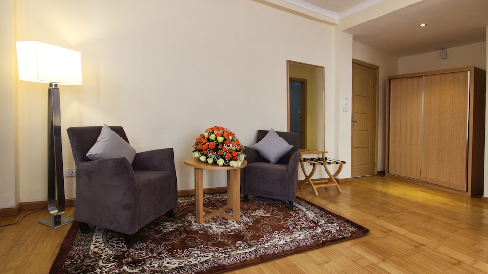 Yober Hotel 34/46