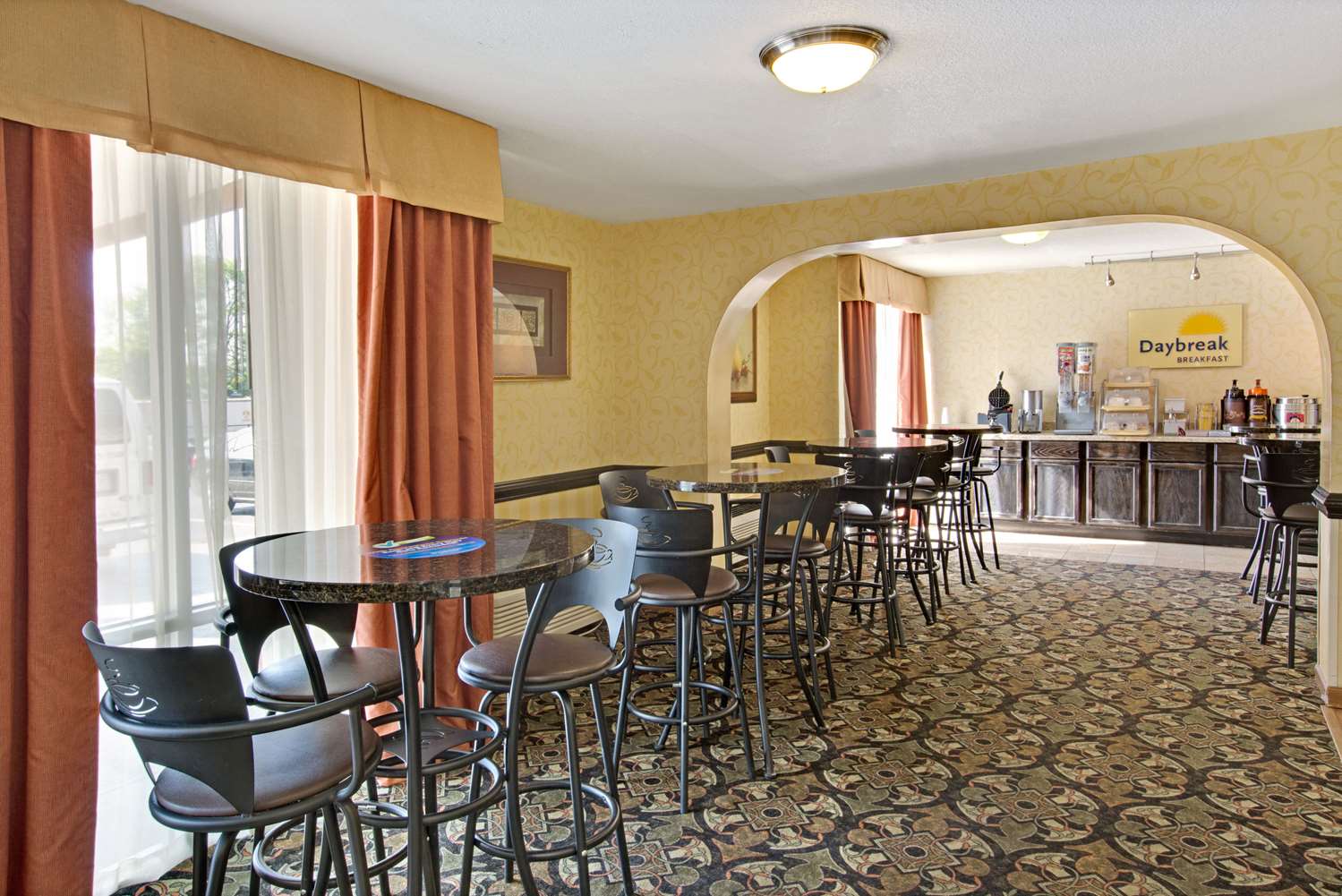 Days Inn By Wyndham Charlotte/Woodlawn Near Carowinds 8/12