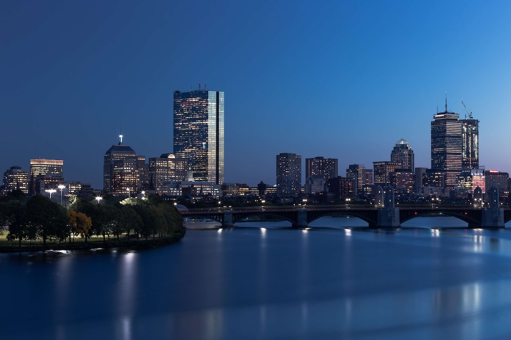 HYATT house Boston/Waltham 59/66