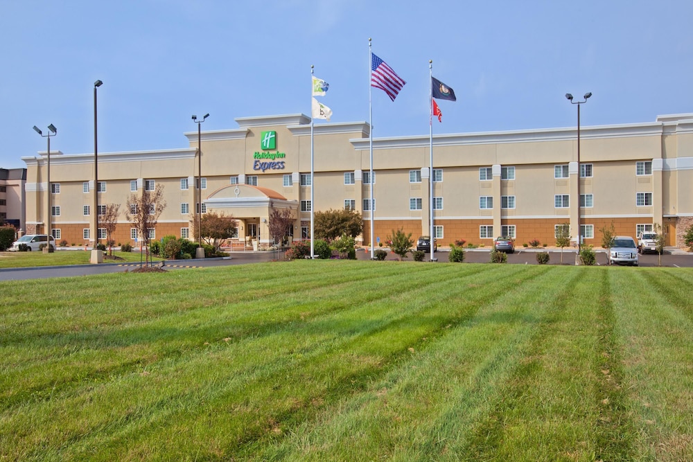 HOLIDAY INN EXPRESS BOWLING GREEN 36/72