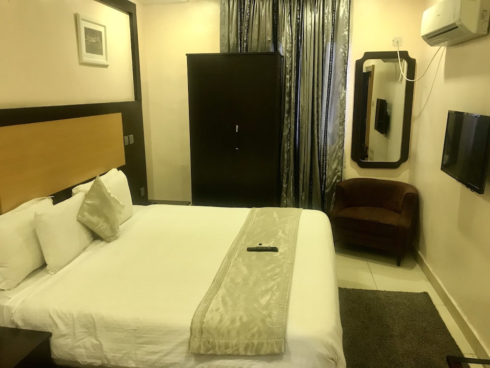 Warri Wetland Hotel 11/39