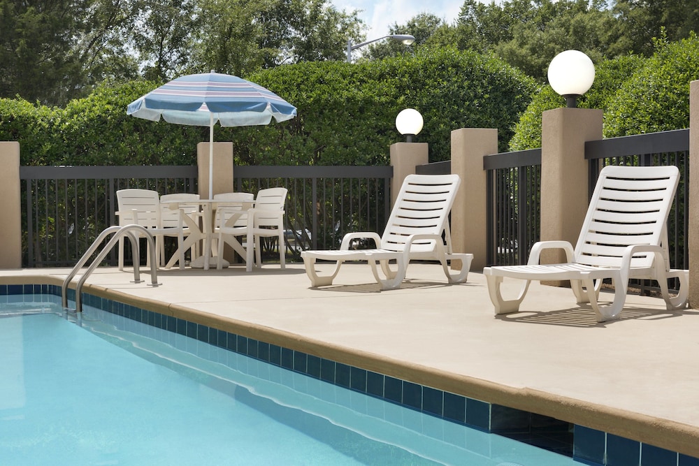Sleep Inn Fort Mill near Carowinds Blvd. 5/46