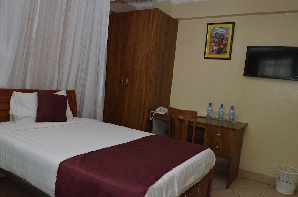 Decasa Hotel 7/49