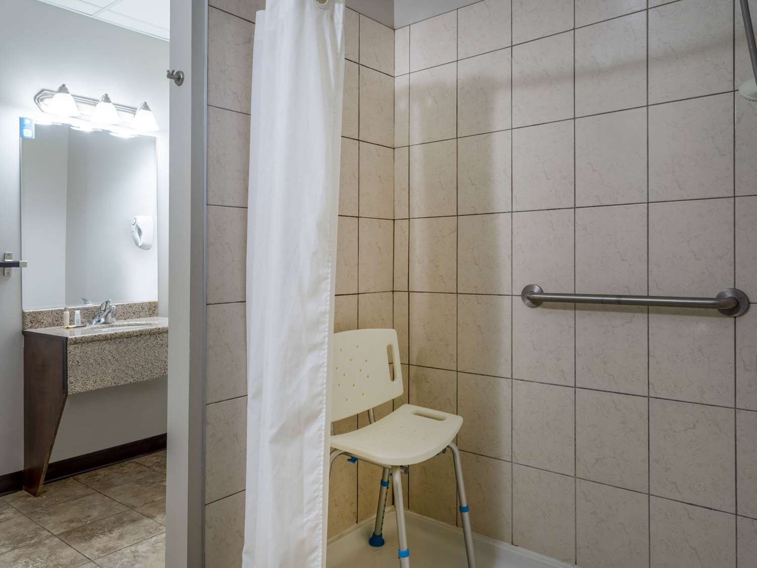 Travelodge By Wyndham Wetaskiwin 26/27