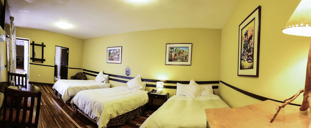 Yabar Hotel Plaza 31/65