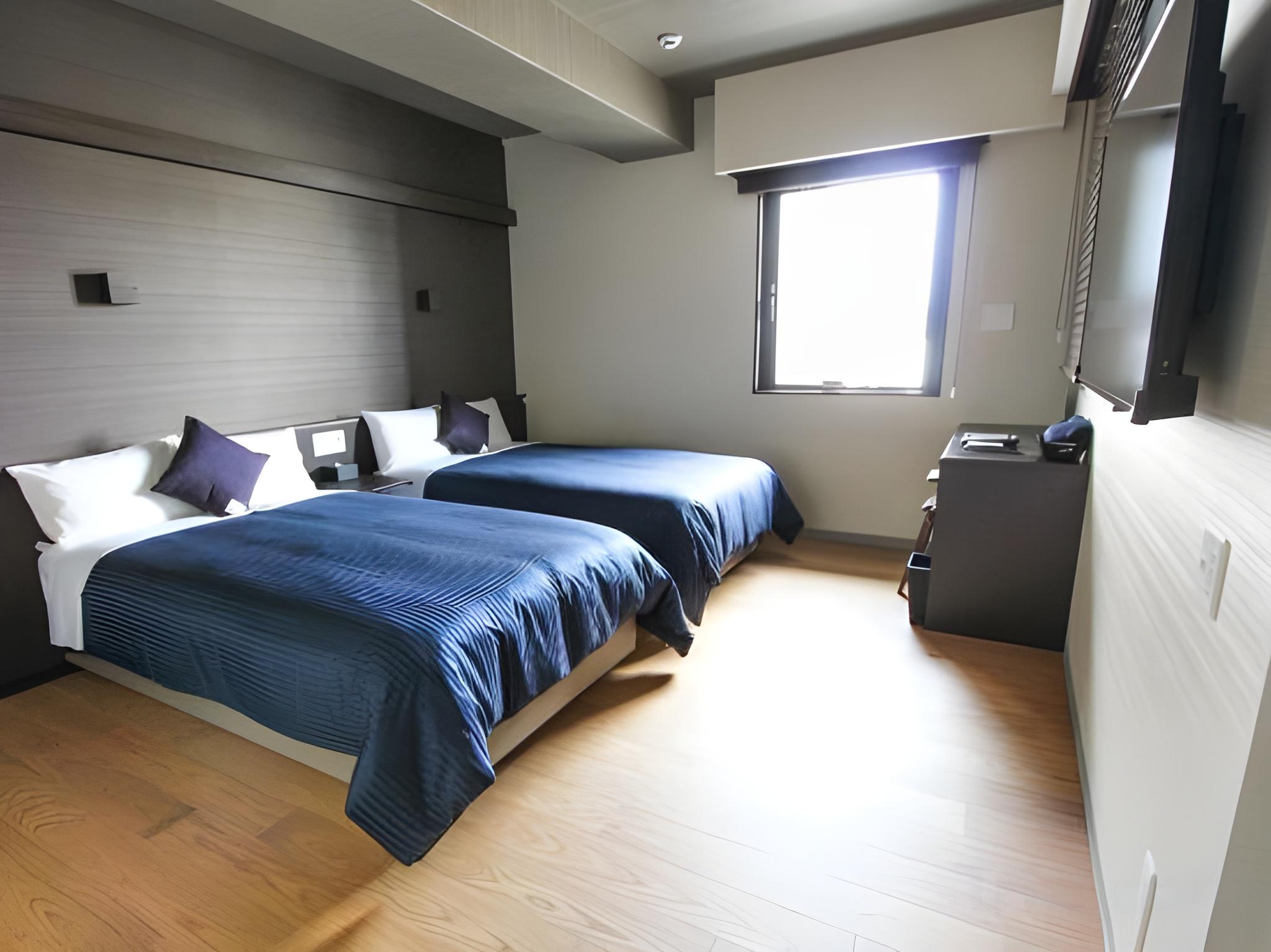 Semi Room, 2 Semi Double Beds