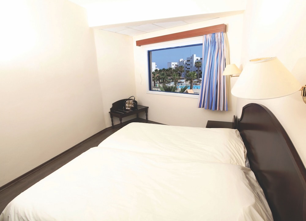 Papantonia Hotel 16/60