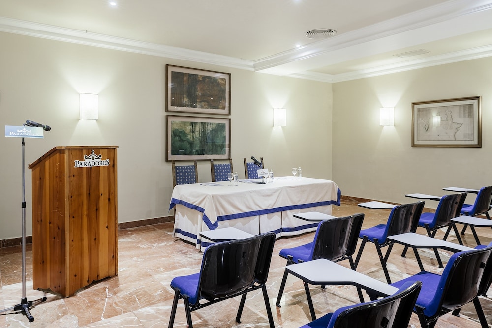 PARADOR DE FERROL 28/40