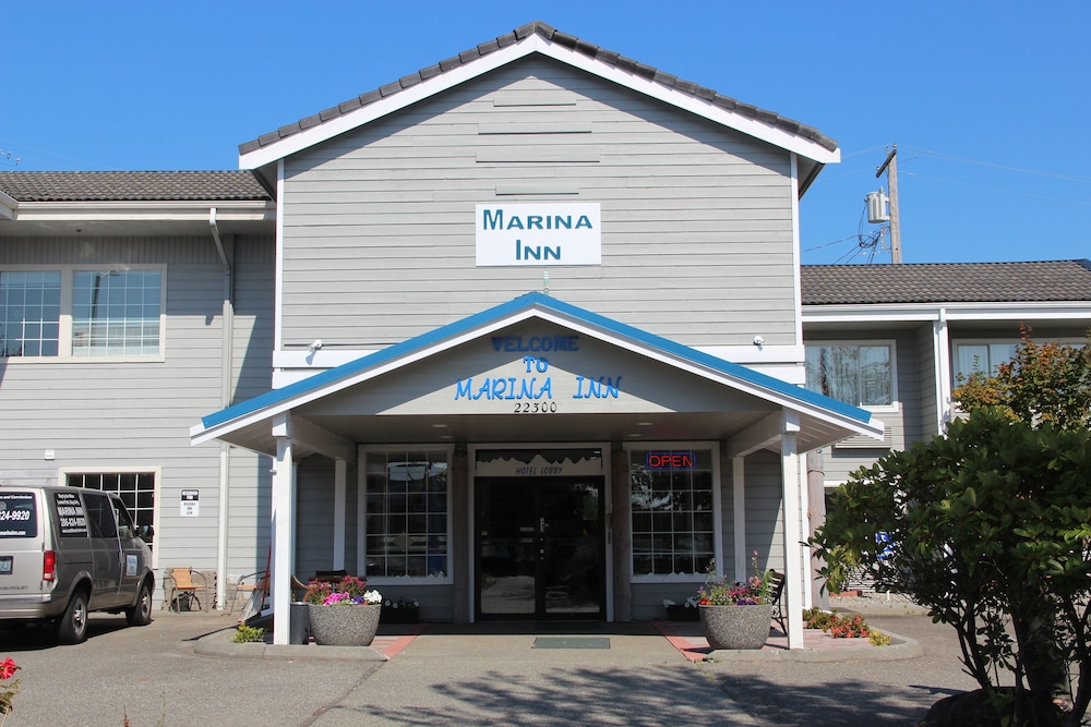 Marina Inn 2/44