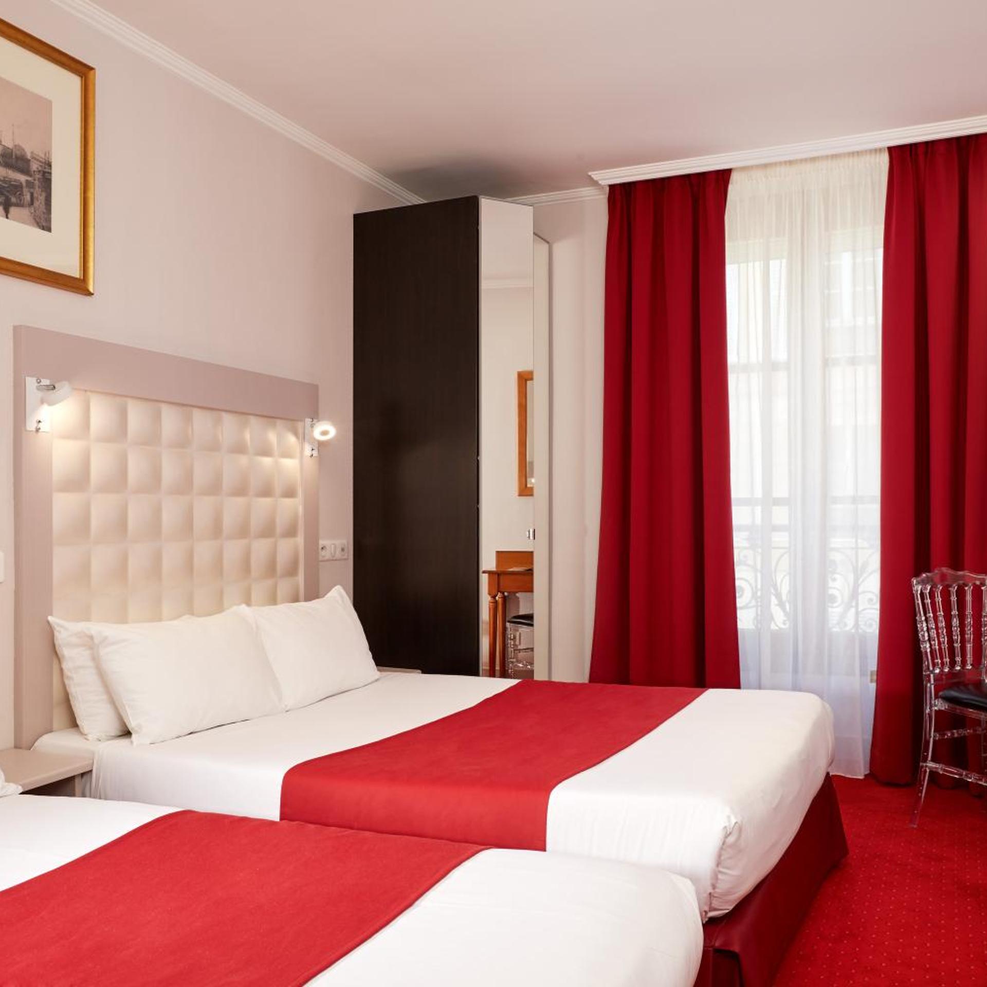 GRAND HOTEL AMELOT 16/45