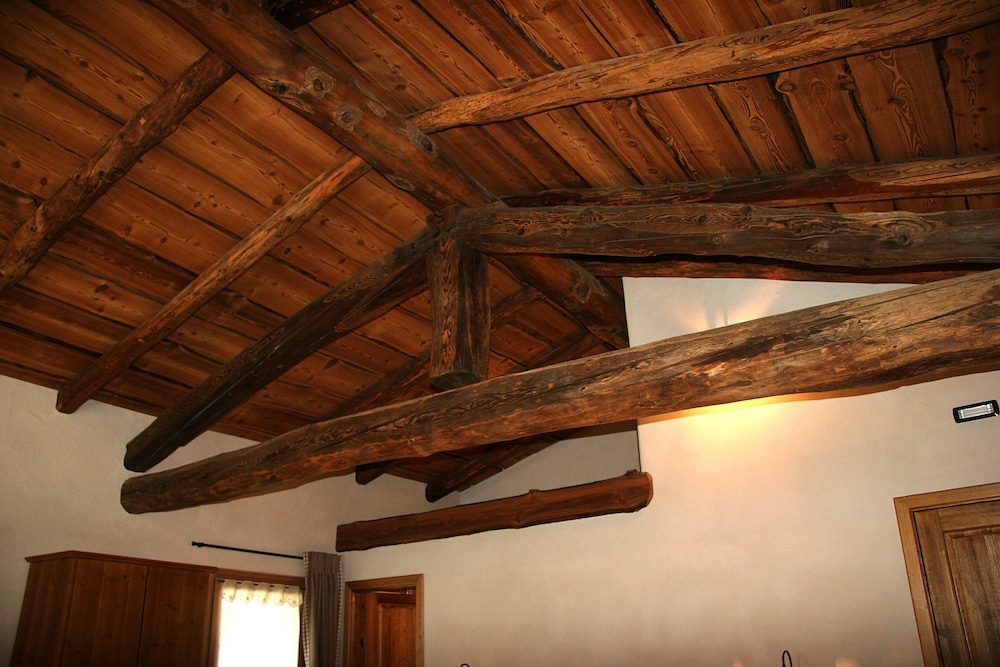 Ostello Del Castello Tirano 7/50