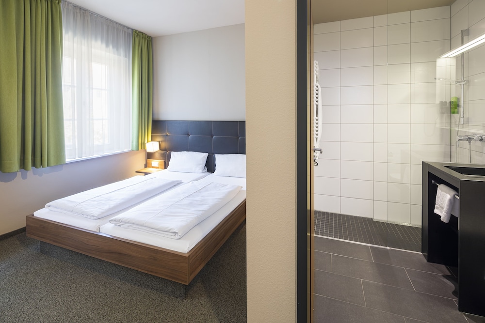 RiKu Hotel Memmingen Hallhof 16/50