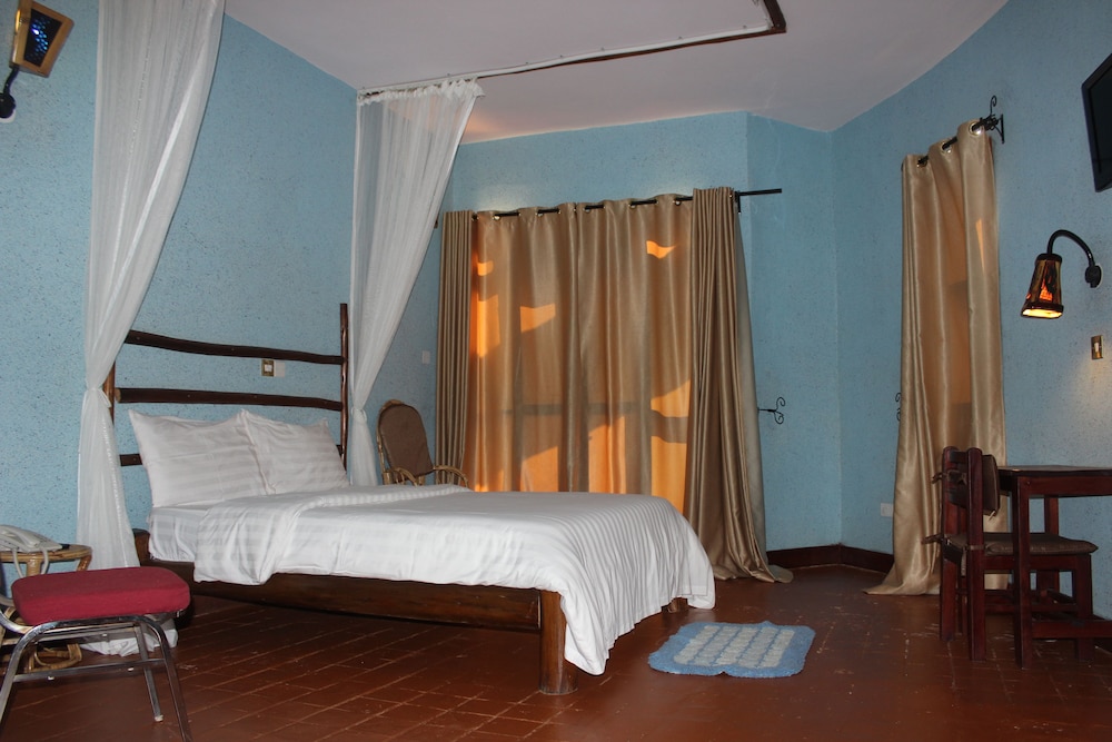 Sky Beach Hotel 9/67
