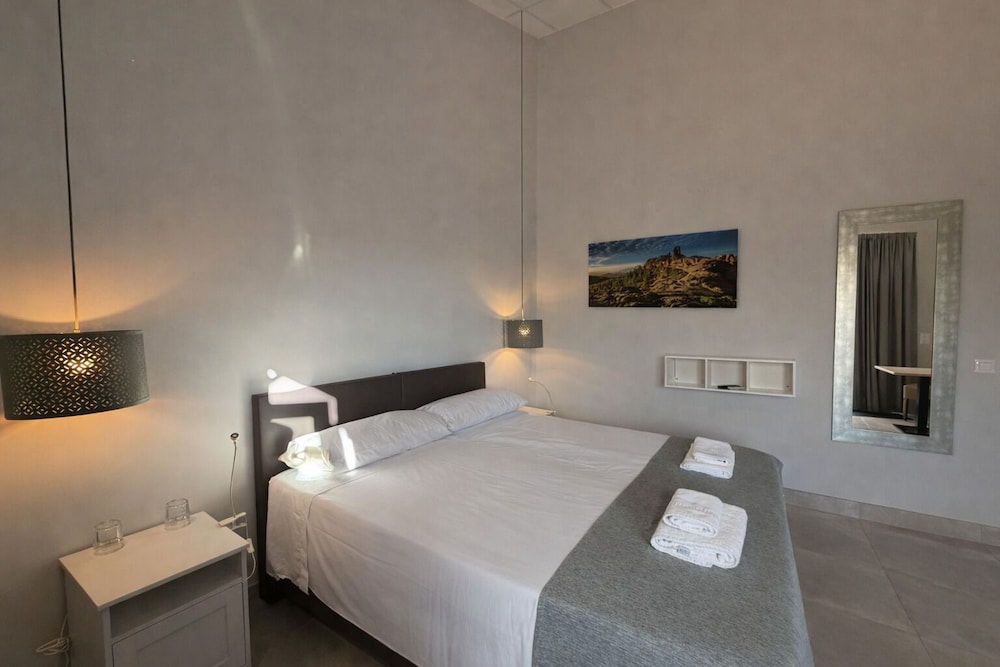 Hostal Xabina 18/50