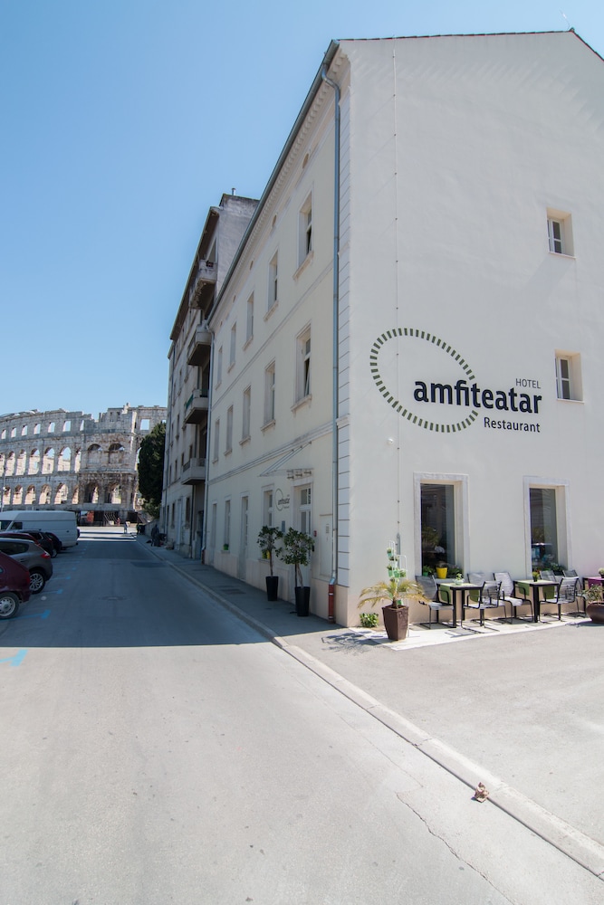 Hotel Amfiteatar photo1
