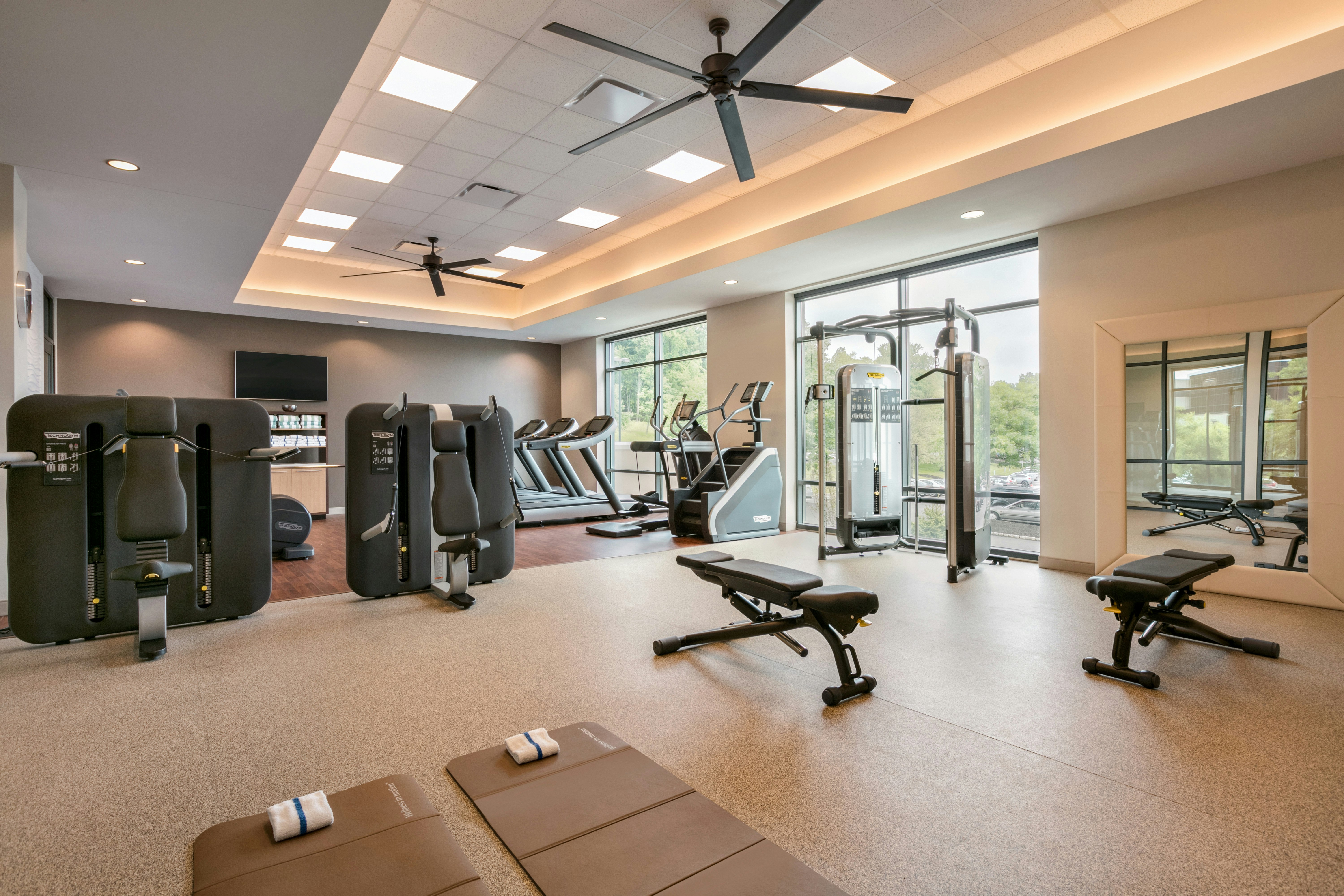 Embassy Suites by Hilton Berkeley Heights 27/61