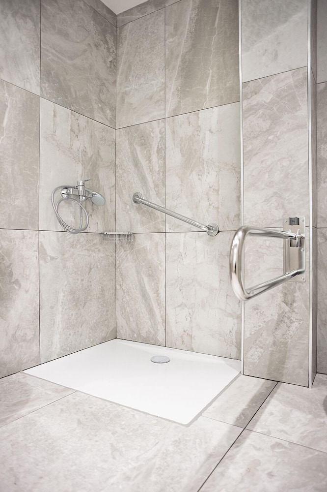 Standard, Twin Beds, Accessible, Roseum Boutique Hotel 9/9