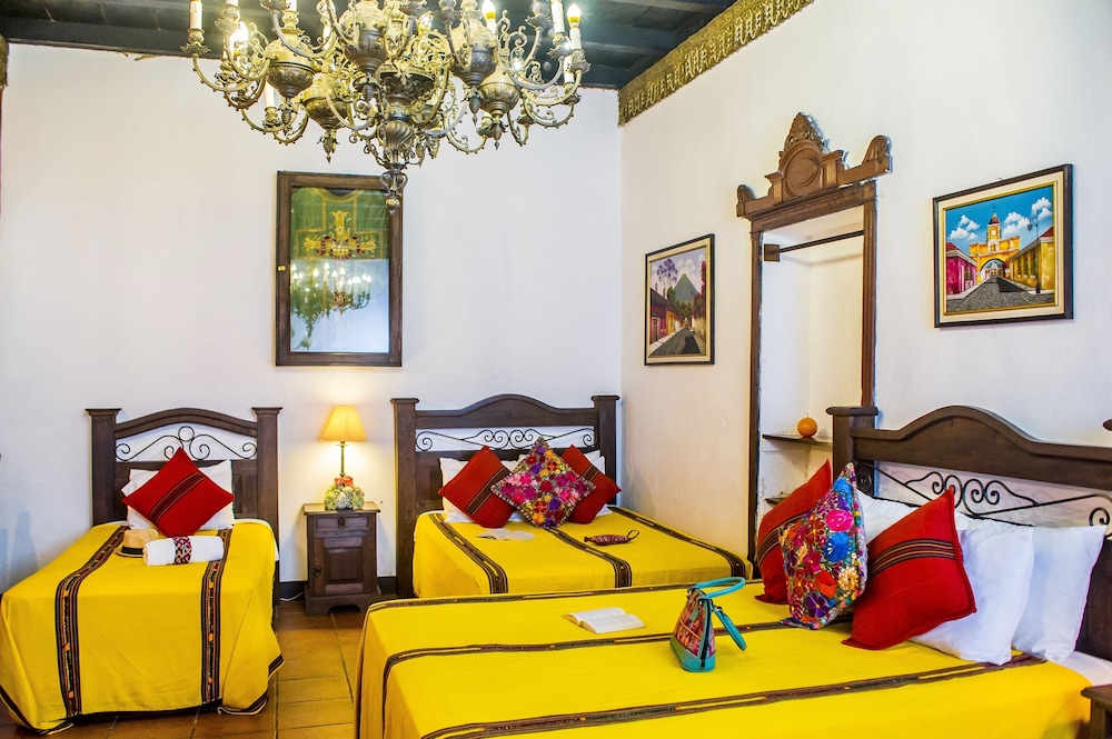 Hotel Casa Antigua 30/50