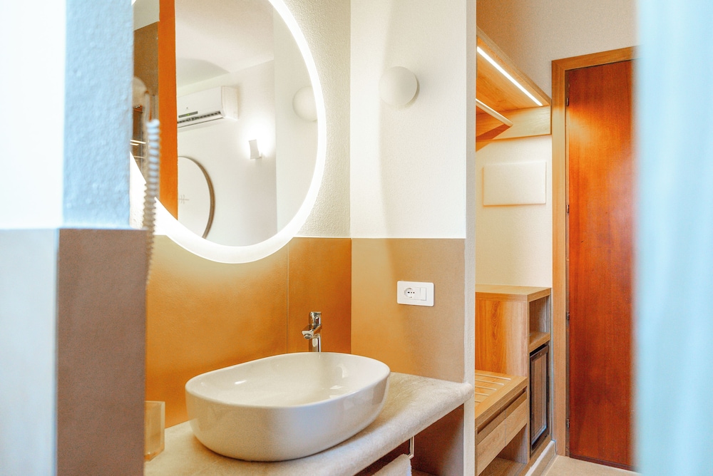 Sant'elmo Beach Hotel 45/48