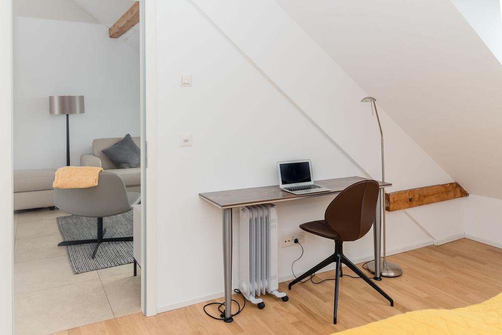 Zurich Furnished Homes 42/50