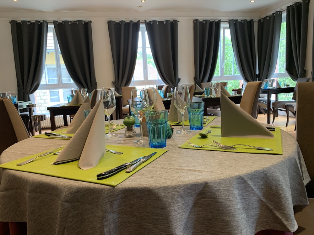 Hotel Les Camelias 50/57