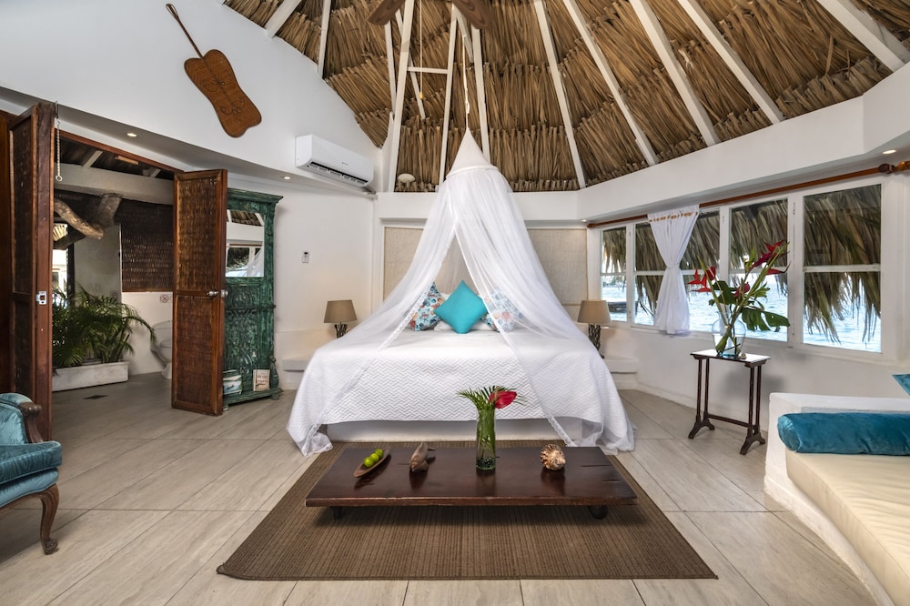 Hotel Coralina Island 8/50