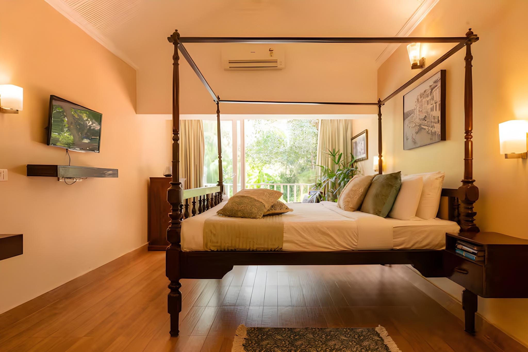 Royal, Villa