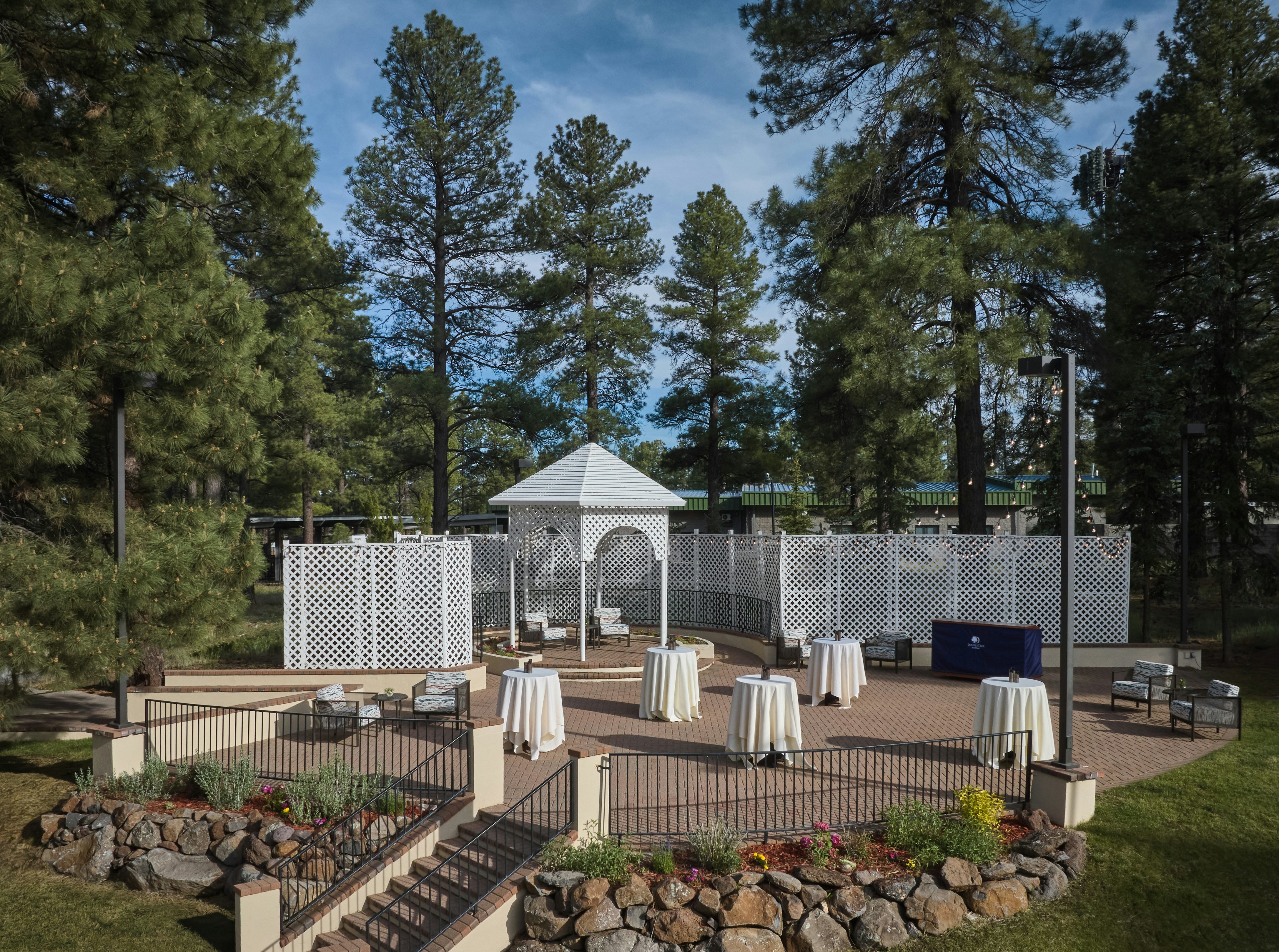 DoubleTree by Hilton Flagstaff 70/72