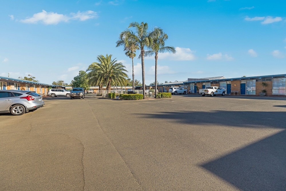 Plainsman Motel 50/63